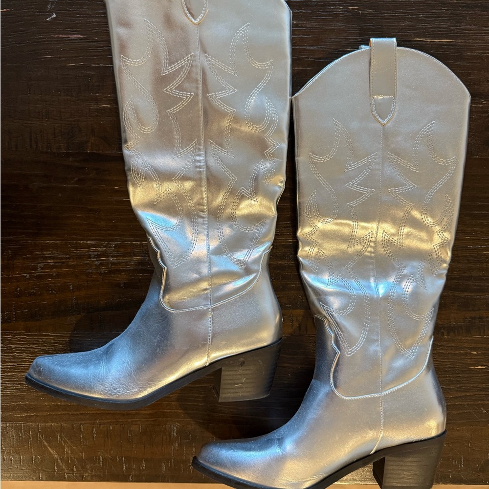 Silver Western-Style Women's Boots